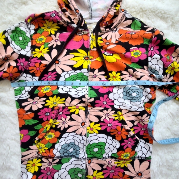 Authentic Vintage by Vintage Girl floral zipper sweatshirt, medium, black w/mult - Picture 5 of 9
